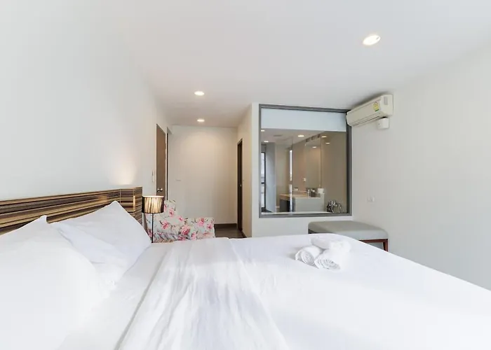 Huge Luxury Center Of Bkk! 5 Mins Bts Asok!
